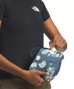 The North Face Women Women' Windbreaker Jacket Printed Class V North Face 21 The North Face North Face Women's Printed Class V Windbreaker Jacket Womens