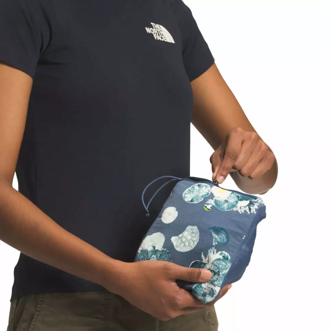 The North Face Women Women' Windbreaker Jacket Printed Class V North Face 12 The North Face North Face Women's Printed Class V Windbreaker Jacket Womens